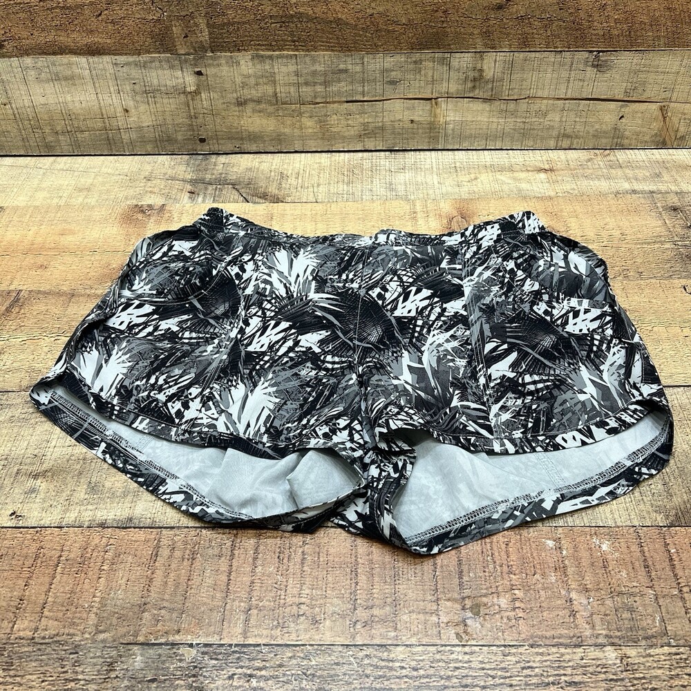 Athleta Womens Floral Gray/Black Running Shorts Size Small